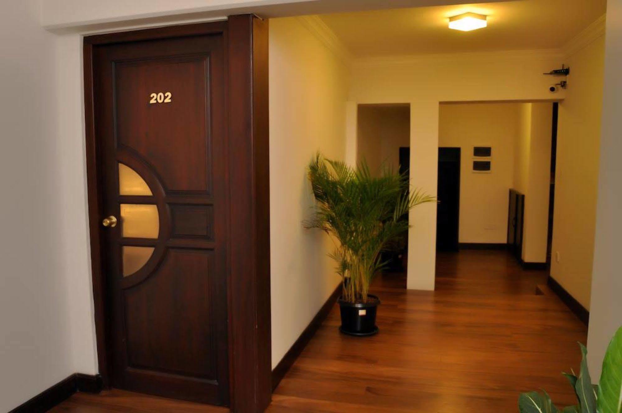 Cafe Aroma Hotel 4*
